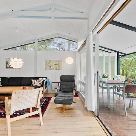 1565-aakirkeby-poserevaenget-4 Vakantiehuis *