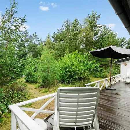 1565-aakirkeby-poserevaenget-4 別荘