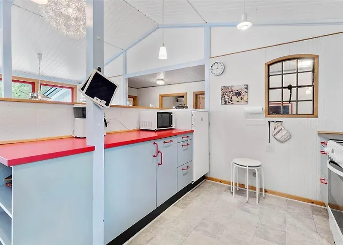 1565-aakirkeby-poserevaenget-4 *