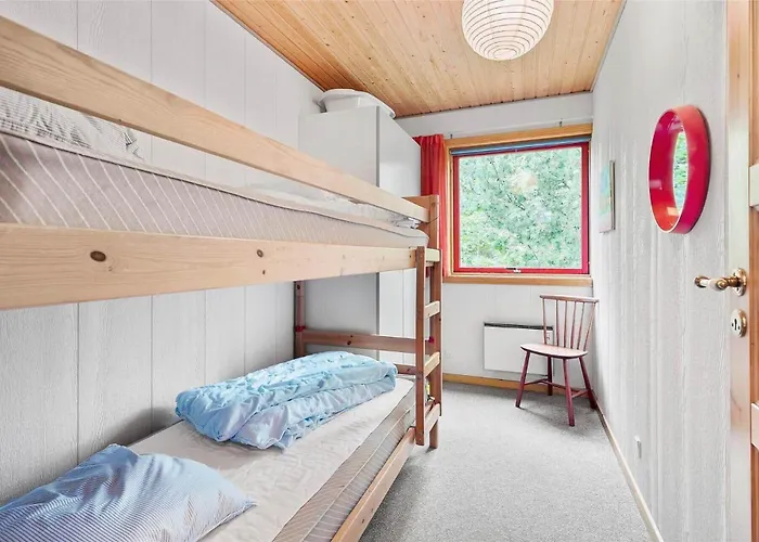 1565-aakirkeby-poserevaenget-4 *